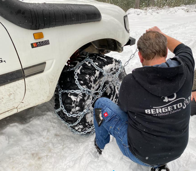 Snow chains